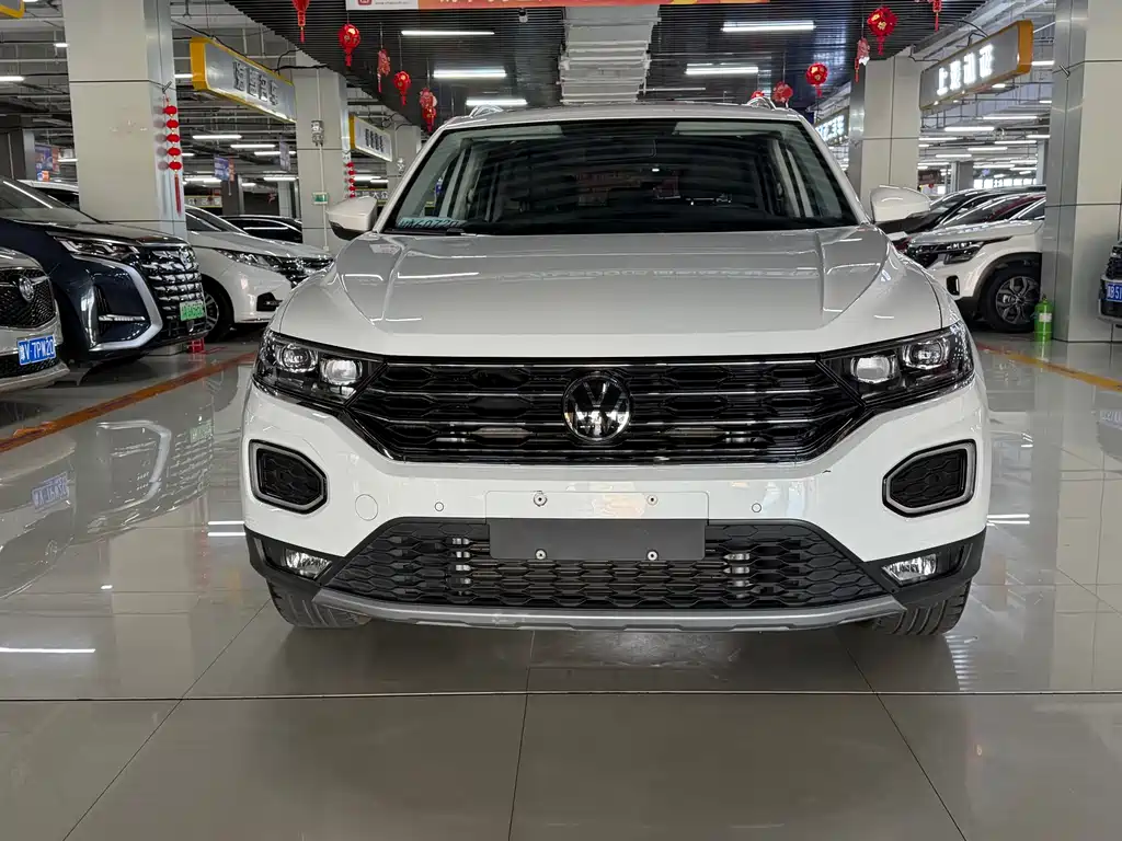 Volkswagen T-Roc — миниатюра 2