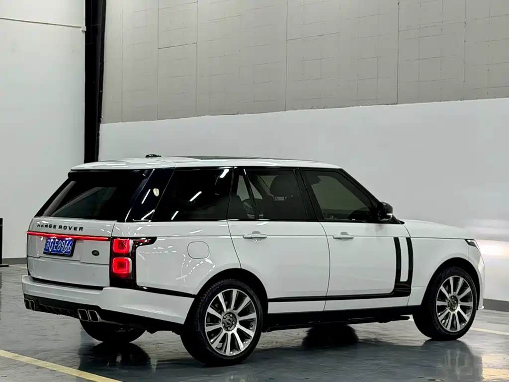 Land Rover Range Rover — миниатюра 11