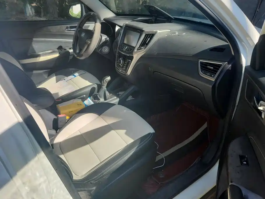 Changan CS35 — миниатюра 8