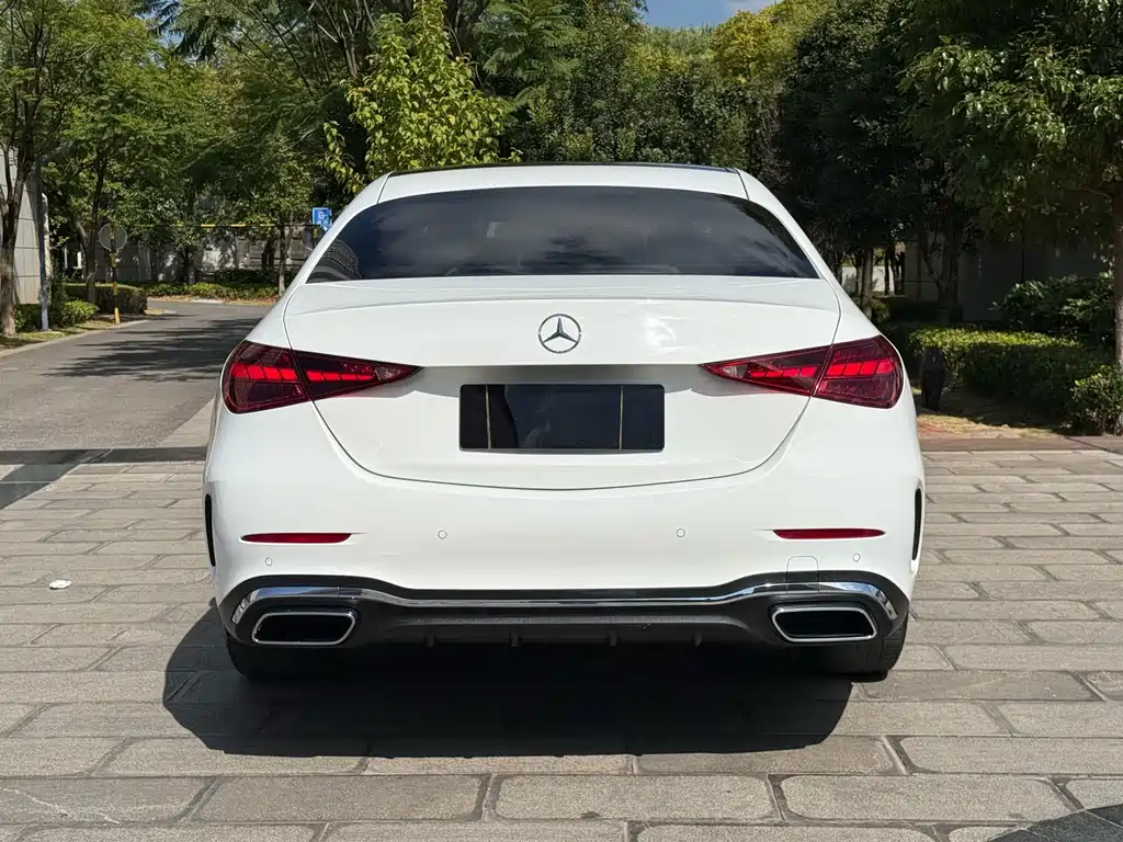 Mercedes-Benz C-Class — миниатюра 8