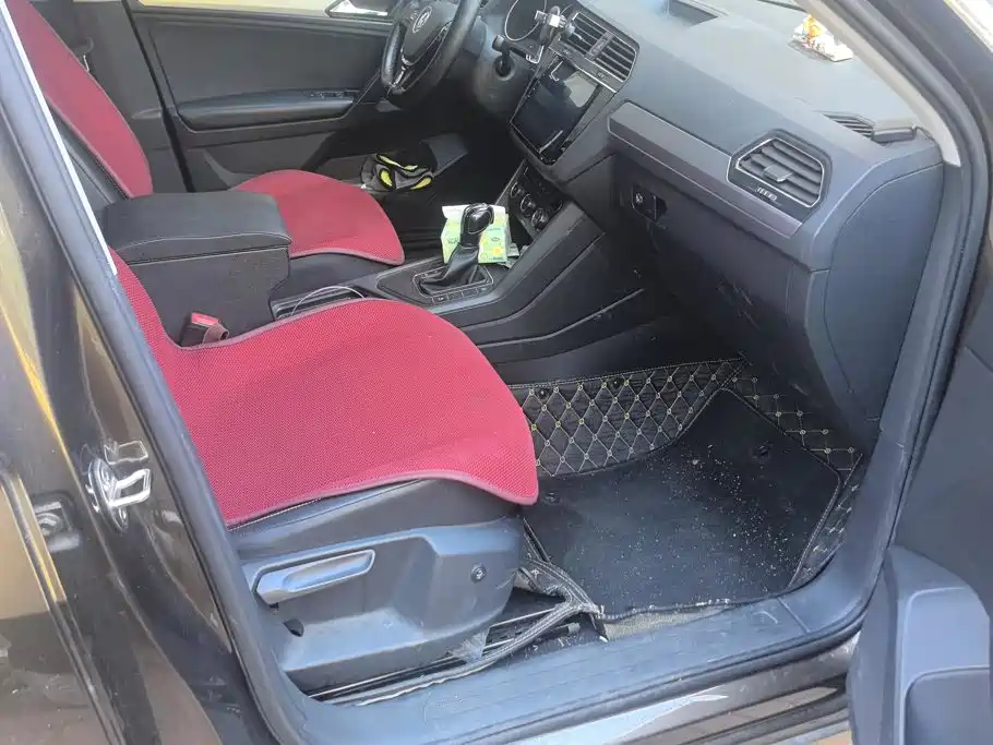 Volkswagen Tiguan L — миниатюра 8