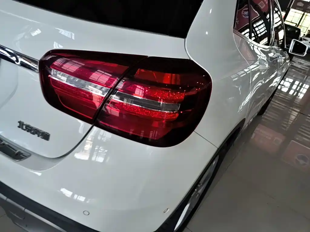 Mercedes-Benz GLA — миниатюра 8