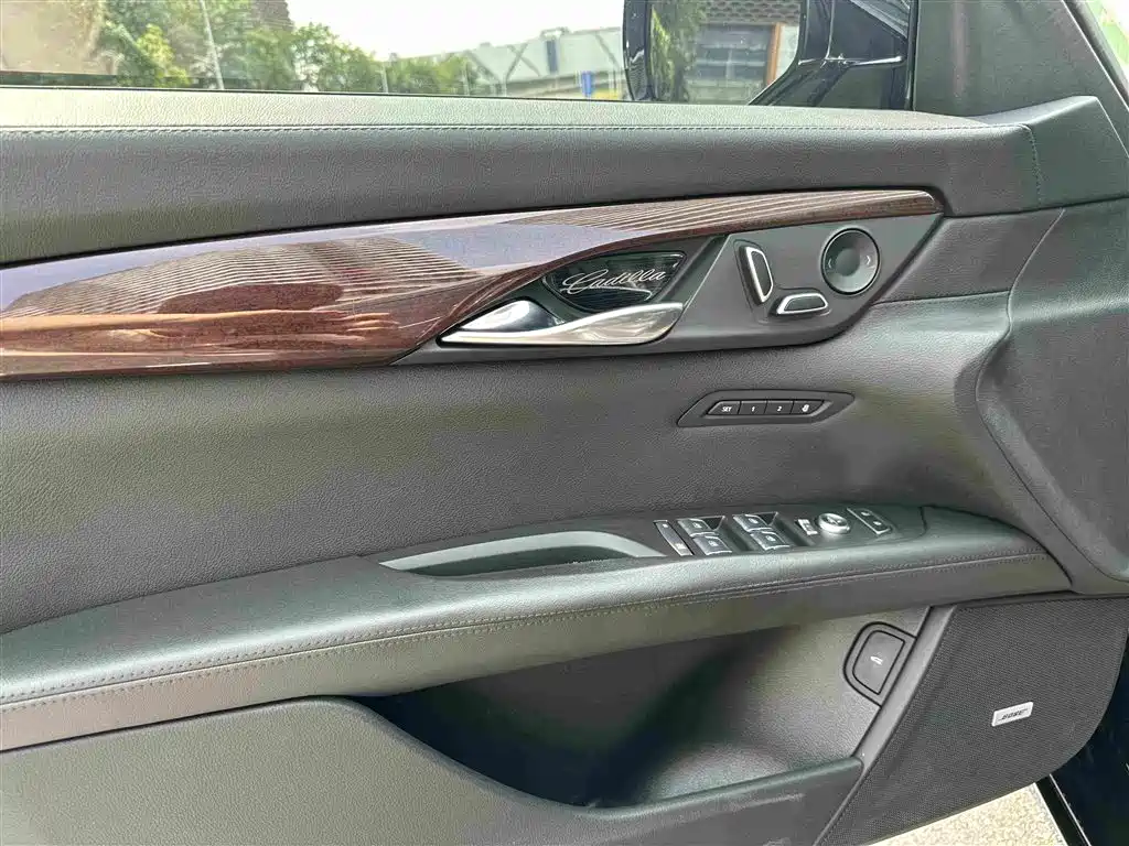 Cadillac CT6 — миниатюра 17