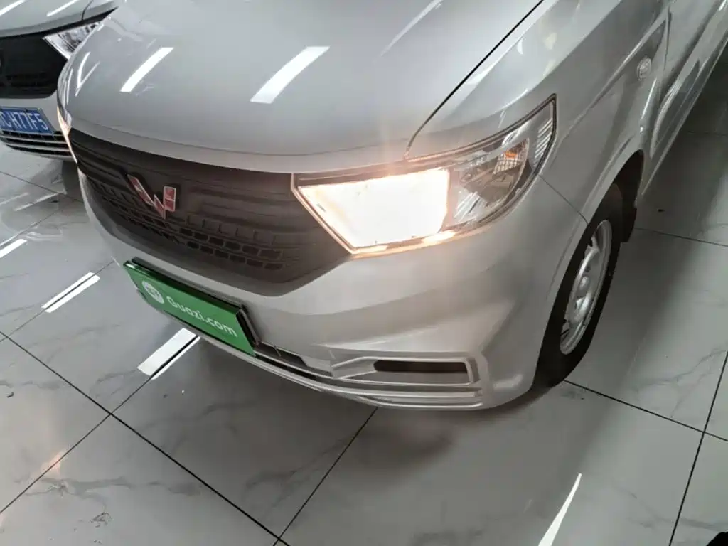 Wuling Hongguang V — миниатюра 24