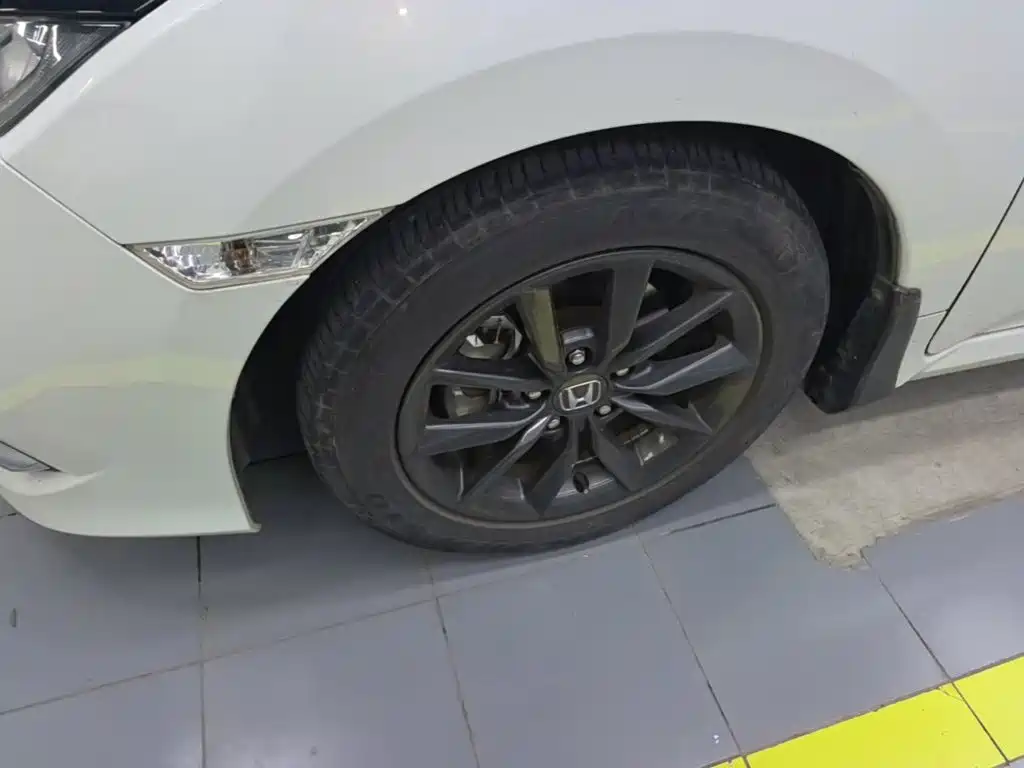 Honda Civic — миниатюра 23