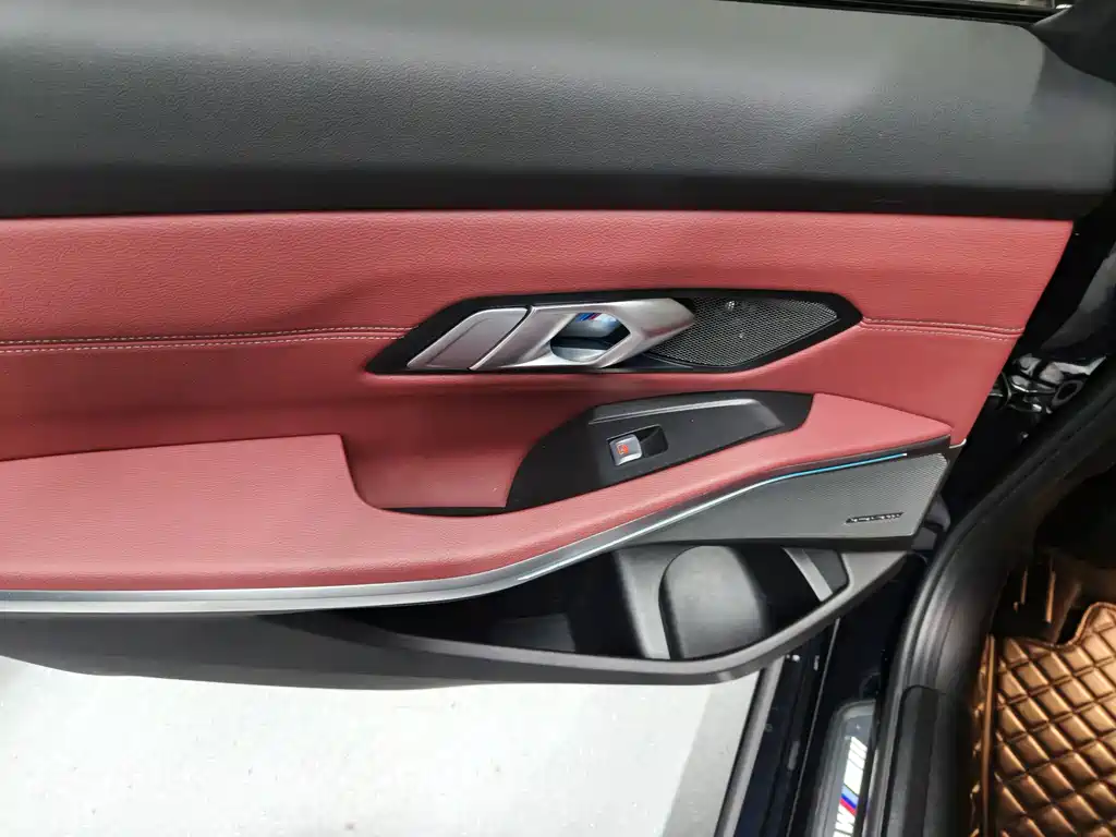 BMW 3 Series — миниатюра 8