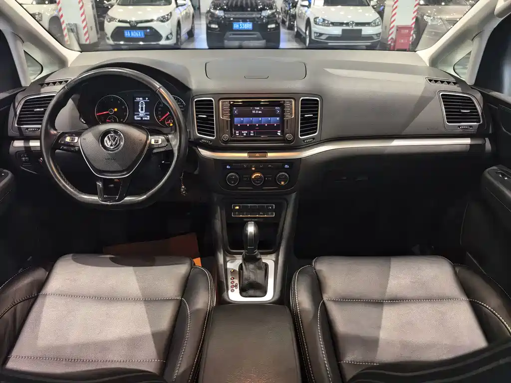 Volkswagen Sharan — миниатюра 7