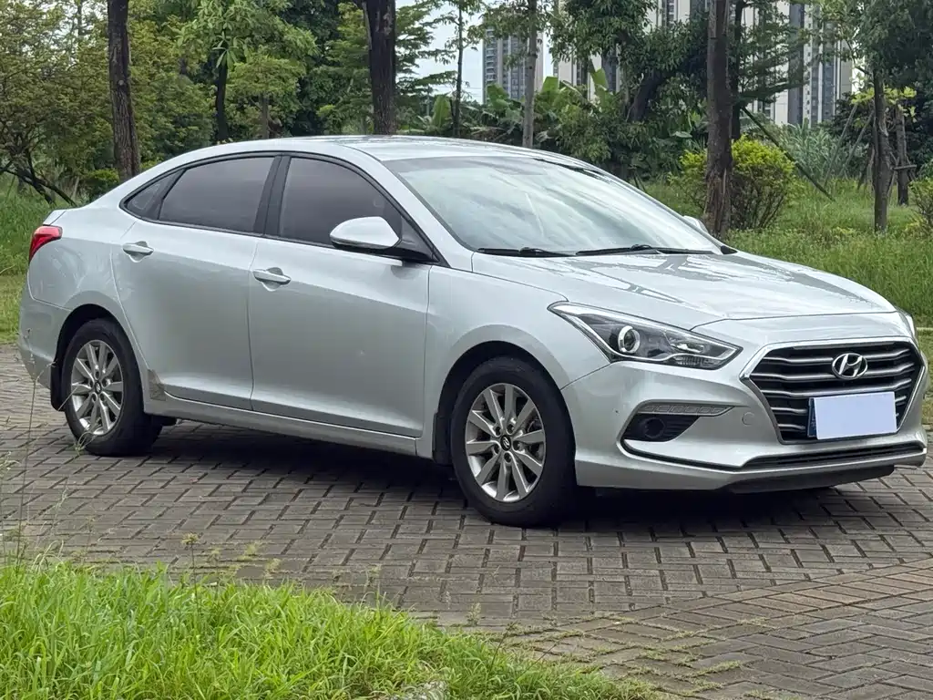 Hyundai Mistra — миниатюра 3
