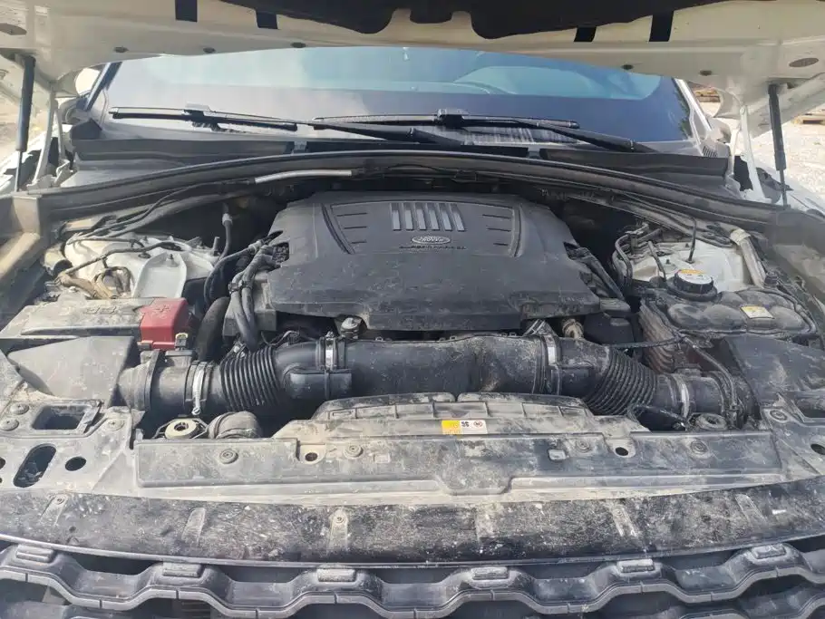 Land Rover Velar — миниатюра 10