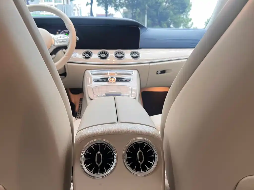 Mercedes-Benz E-Class (Import) — миниатюра 14