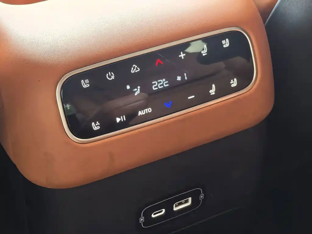 Leapmotor Leapmotor C16 — миниатюра 12
