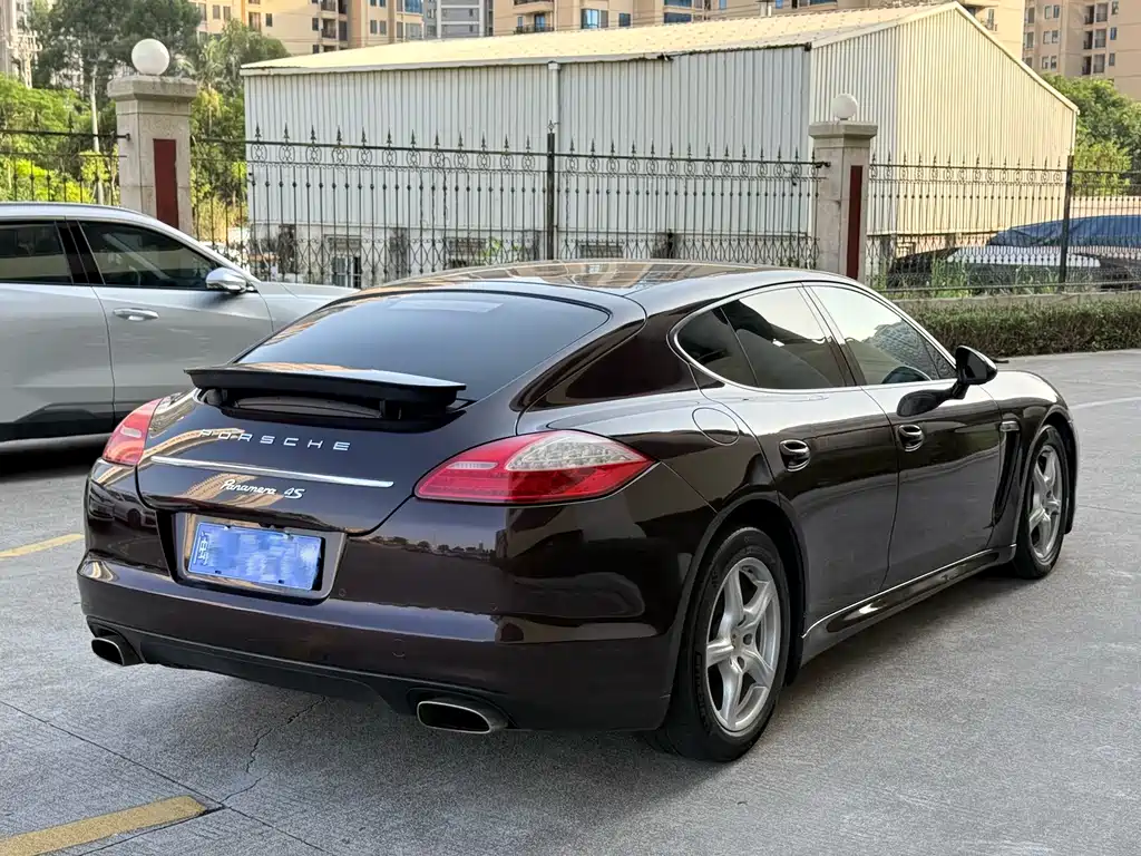 Porsche Panamera — миниатюра 6