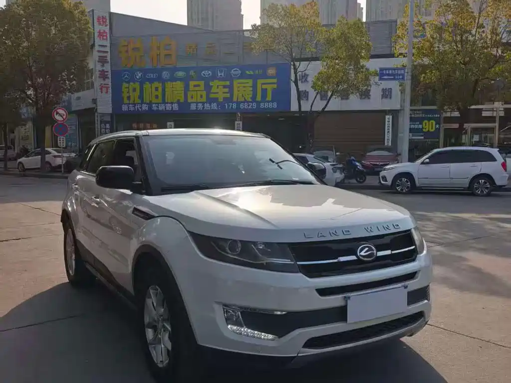 Landwind X7 2015 2.0T Premium