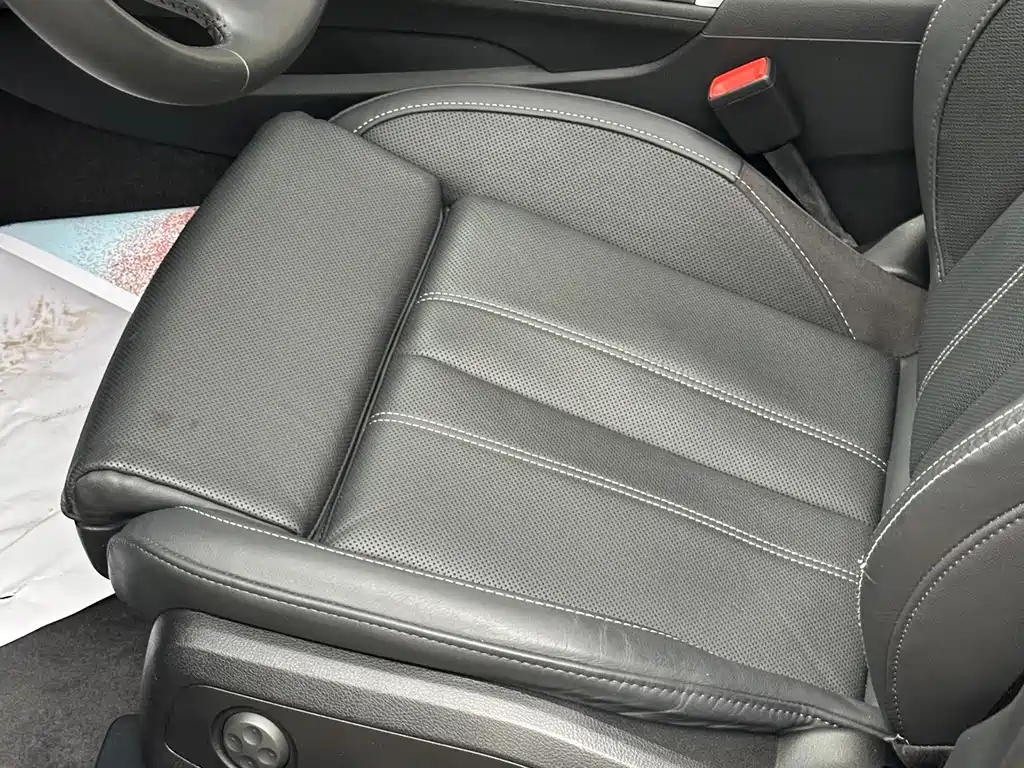 Audi A4L — миниатюра 14
