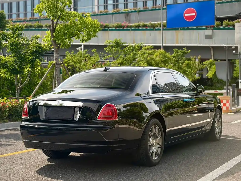 Rolls-Royce Ghost — миниатюра 5