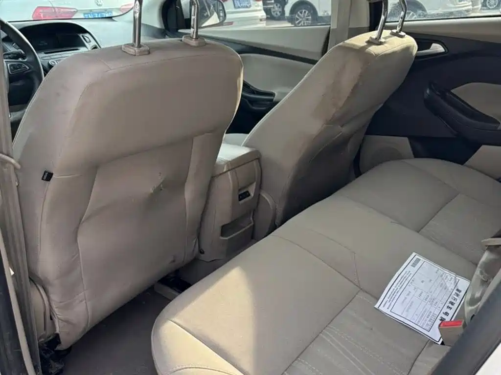 Ford Focus — миниатюра 6