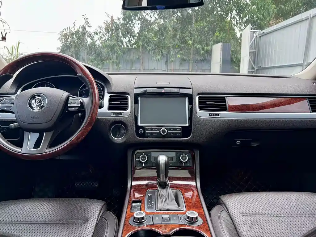 Volkswagen Touareg — миниатюра 11