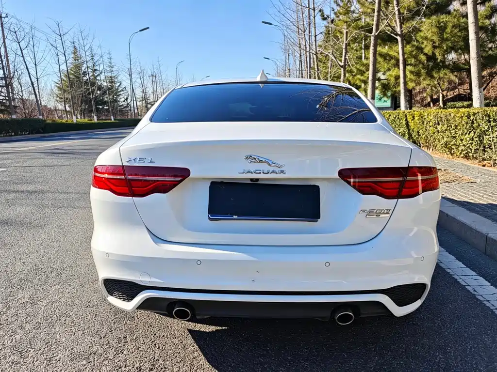 Jaguar XEL — миниатюра 15