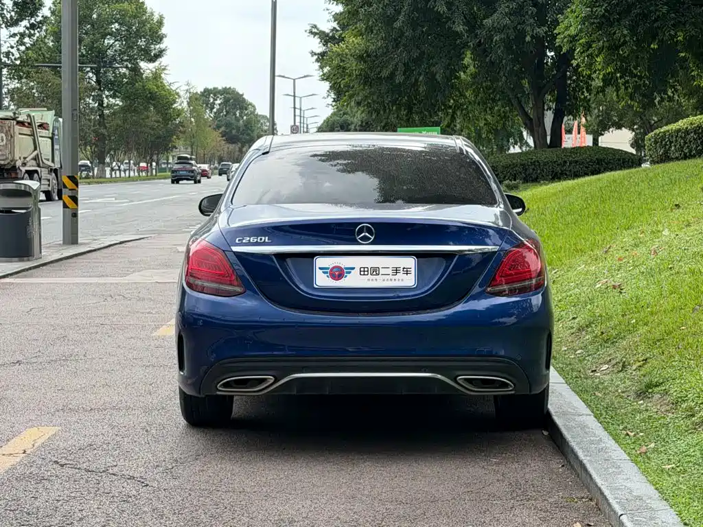 Mercedes-Benz C-Class — миниатюра 5