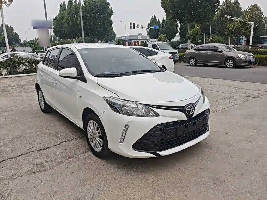 Toyota Vios FS — миниатюра 4