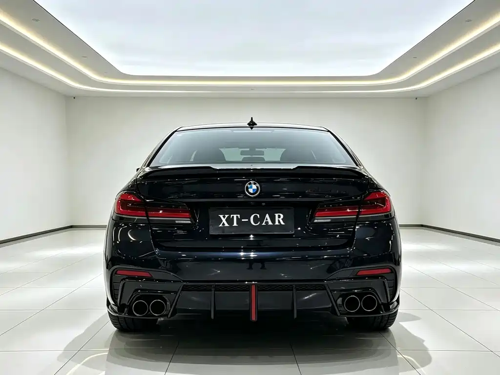 BMW 5 Series — миниатюра 9