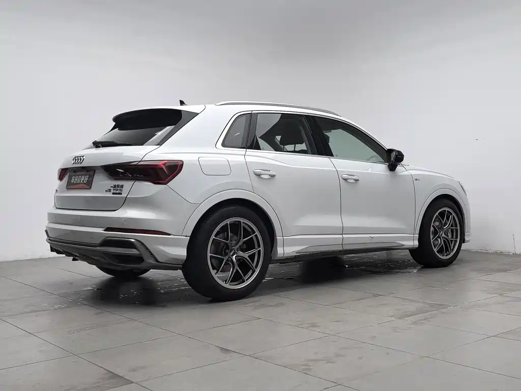 Audi Q3 — миниатюра 2