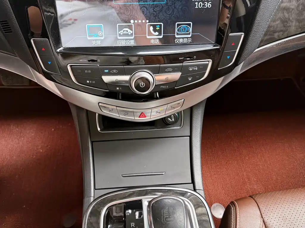 BYD Tang New Energy — миниатюра 17