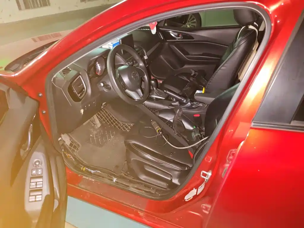 Mazda 3 Axela — миниатюра 14