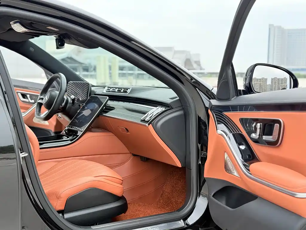 Mercedes-Benz S-Class — миниатюра 6