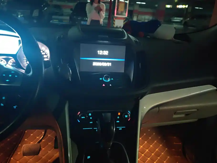 Ford Kuga — миниатюра 13