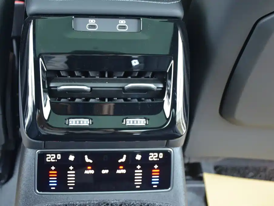 Audi A6L — миниатюра 11