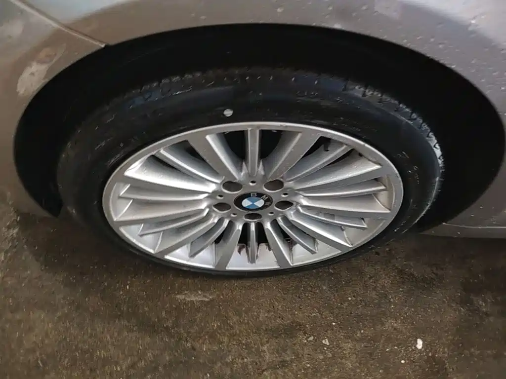 BMW 3 Series — миниатюра 23