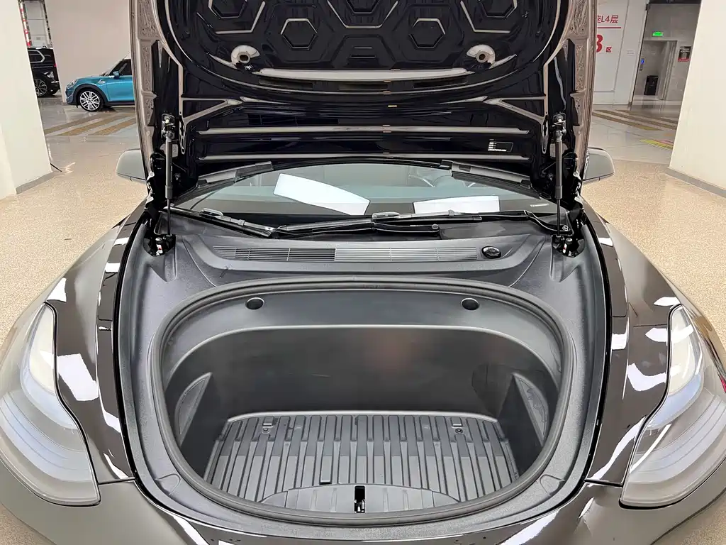 Tesla Model 3 — фотографии объявления, Фото 28