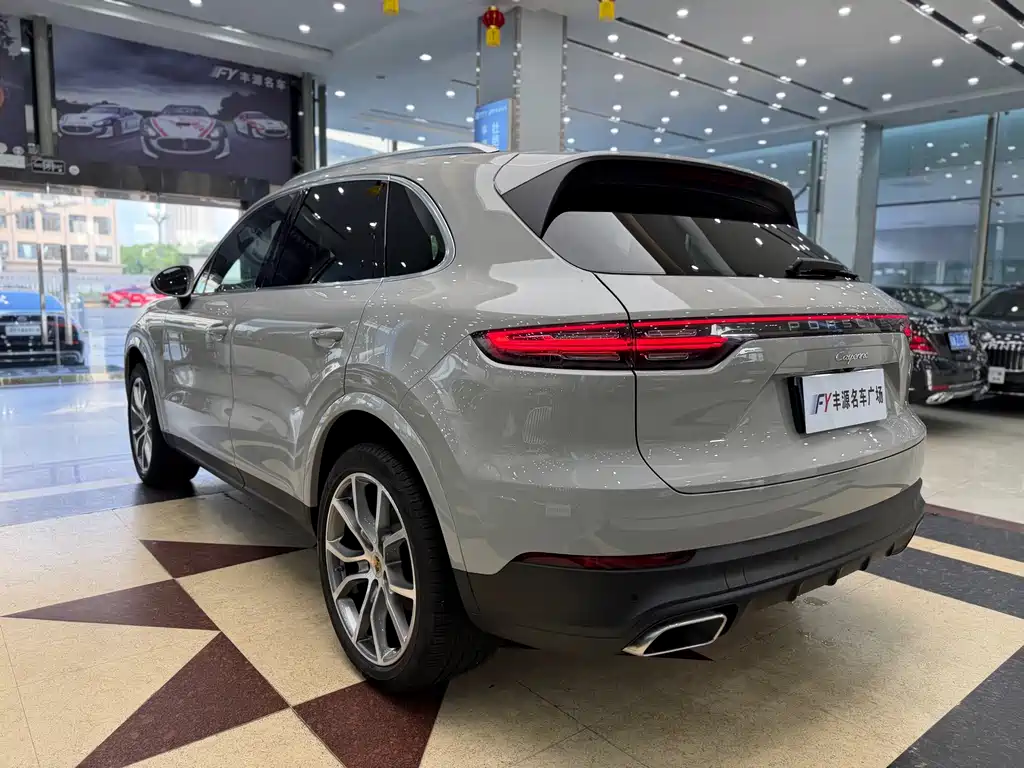 Porsche Cayenne — миниатюра 33