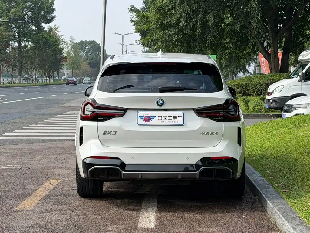 BMW iX3 — миниатюра 5