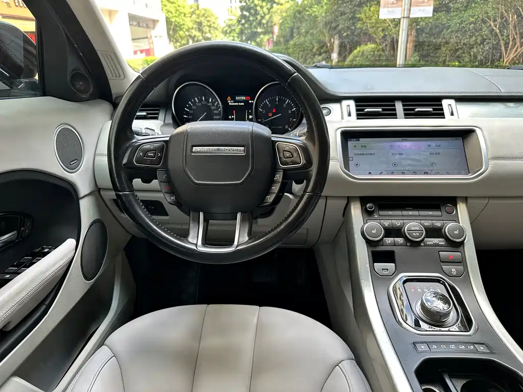 Land Rover Evoque (Import) — миниатюра 11