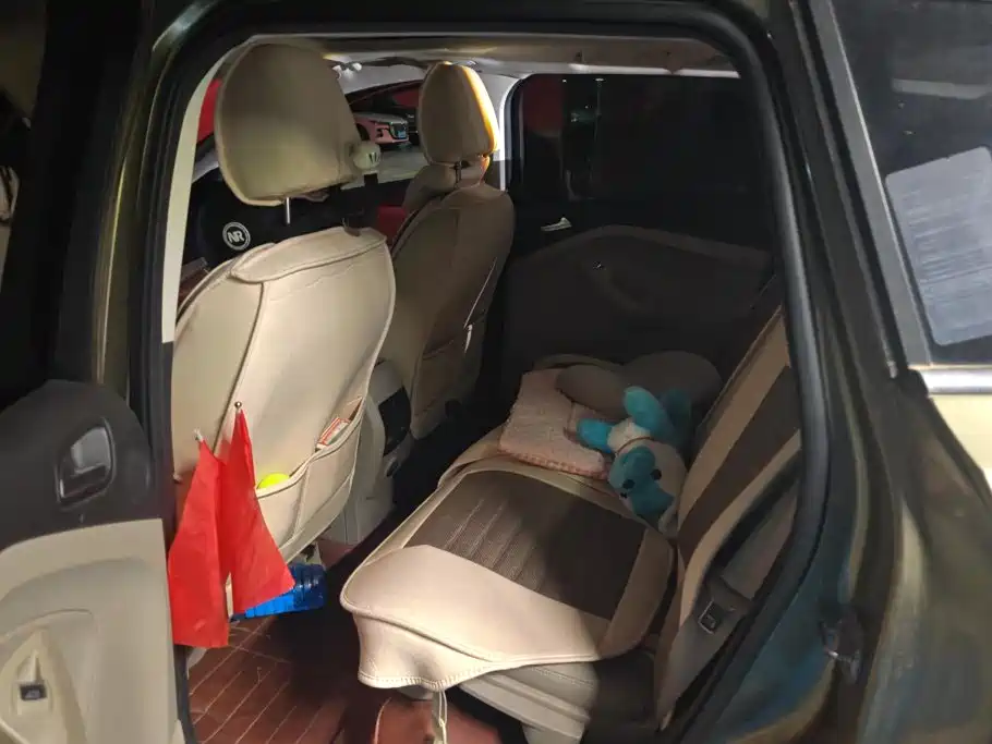 Ford Kuga — миниатюра 11