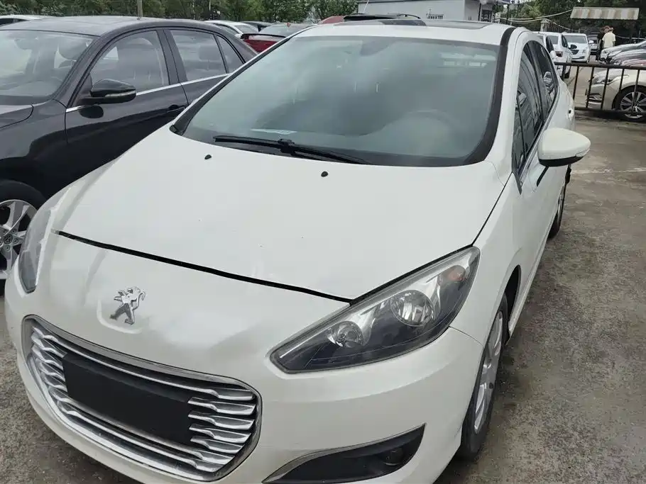 Peugeot 308 2015