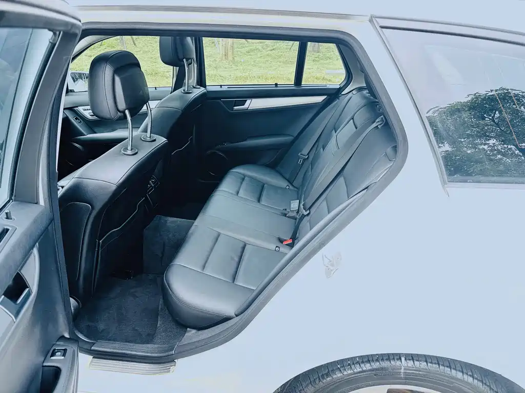 Mercedes-Benz C-Class (Import) — миниатюра 10