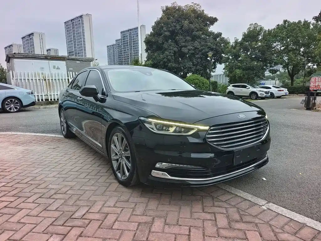 Ford Taurus — миниатюра 3