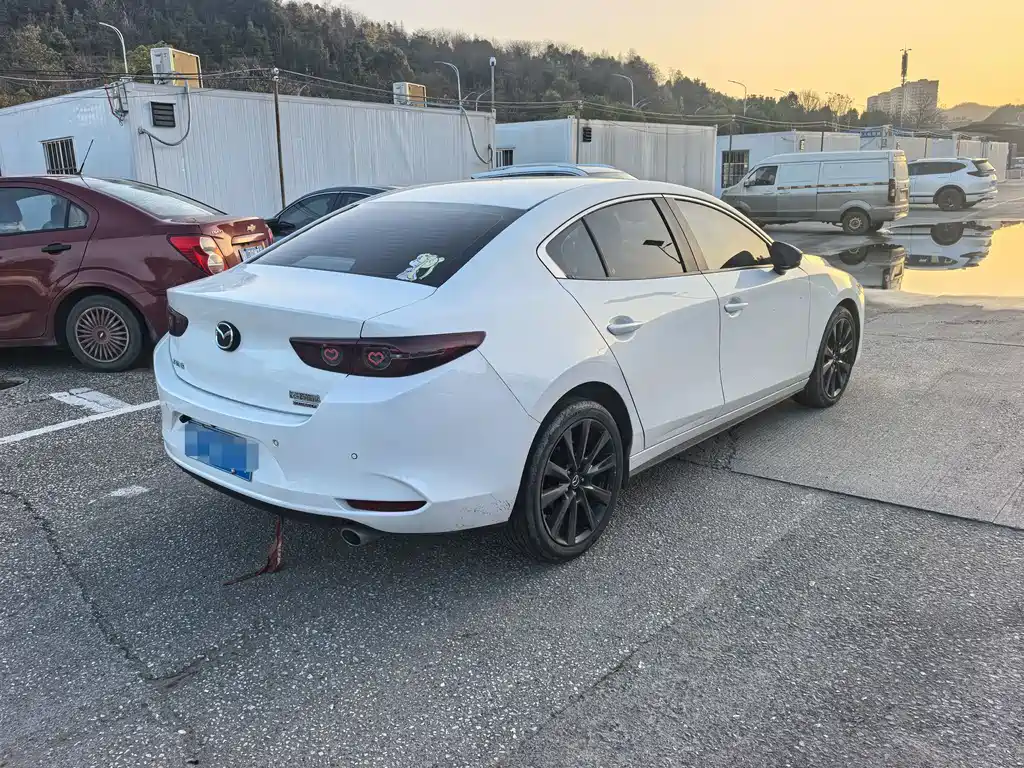 MAZDA 3 ANGKESAILA