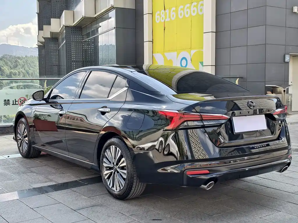 Nissan Teana — миниатюра 21
