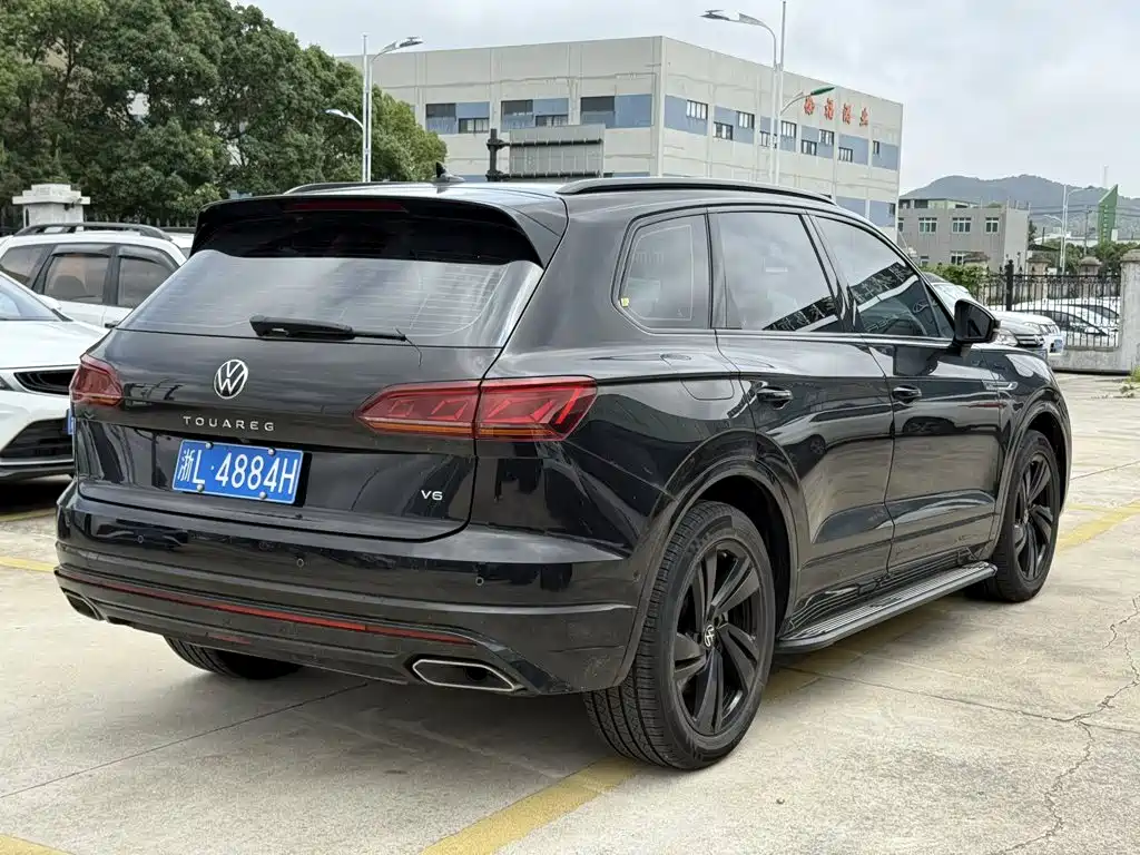 Volkswagen Touareg 2021 3.0TSI Sport