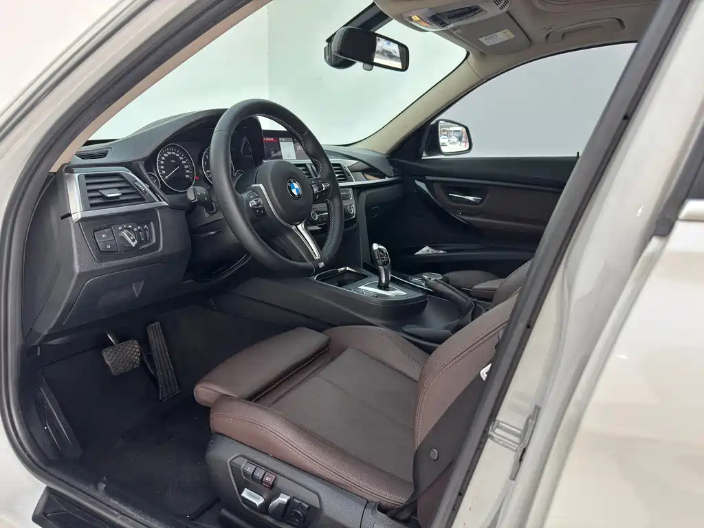 BMW 3 Series — миниатюра 7