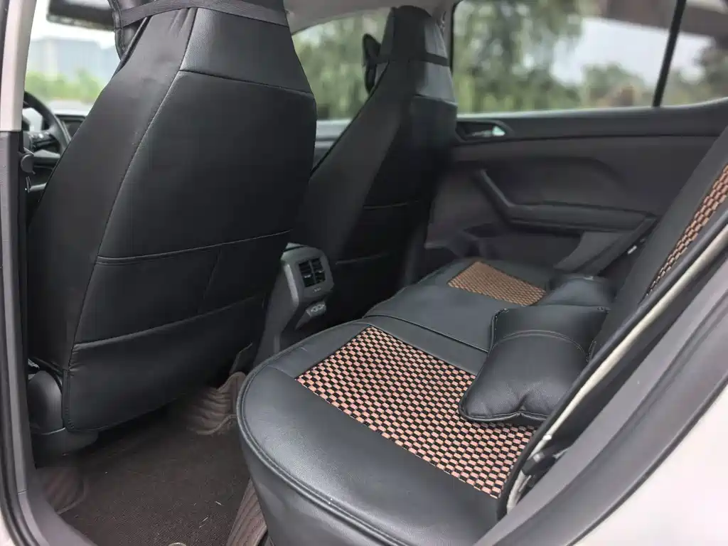 Volkswagen T-Cross — миниатюра 12
