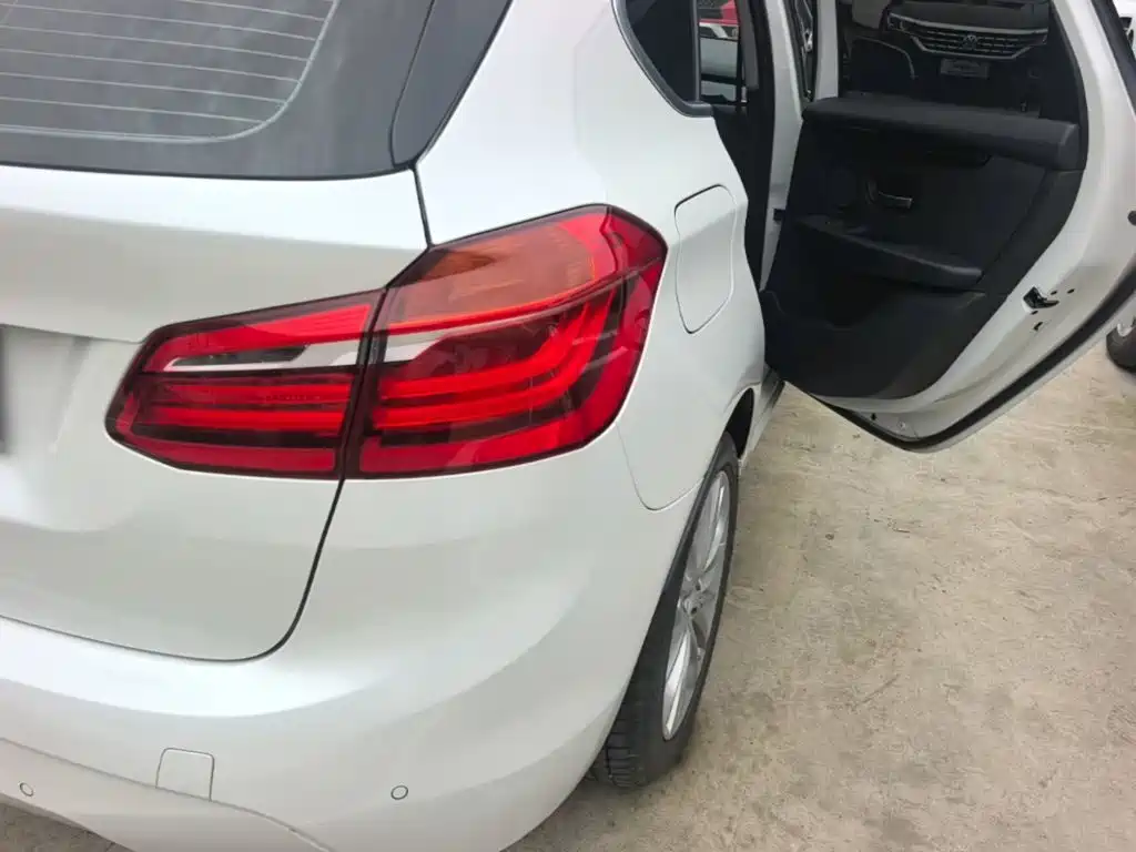 BMW 2 серии 2 2018 218i Lead