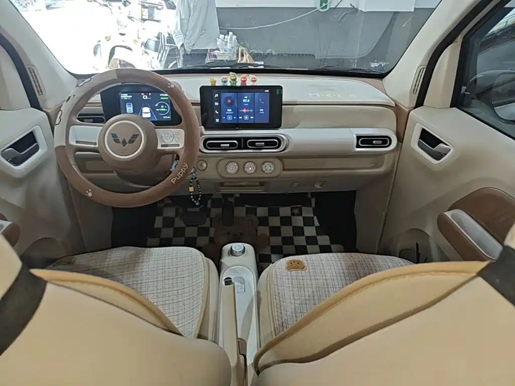 Wuling MINIEV — миниатюра 10
