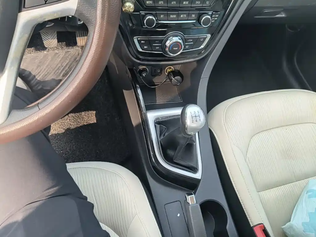 Changan V7 — миниатюра 14