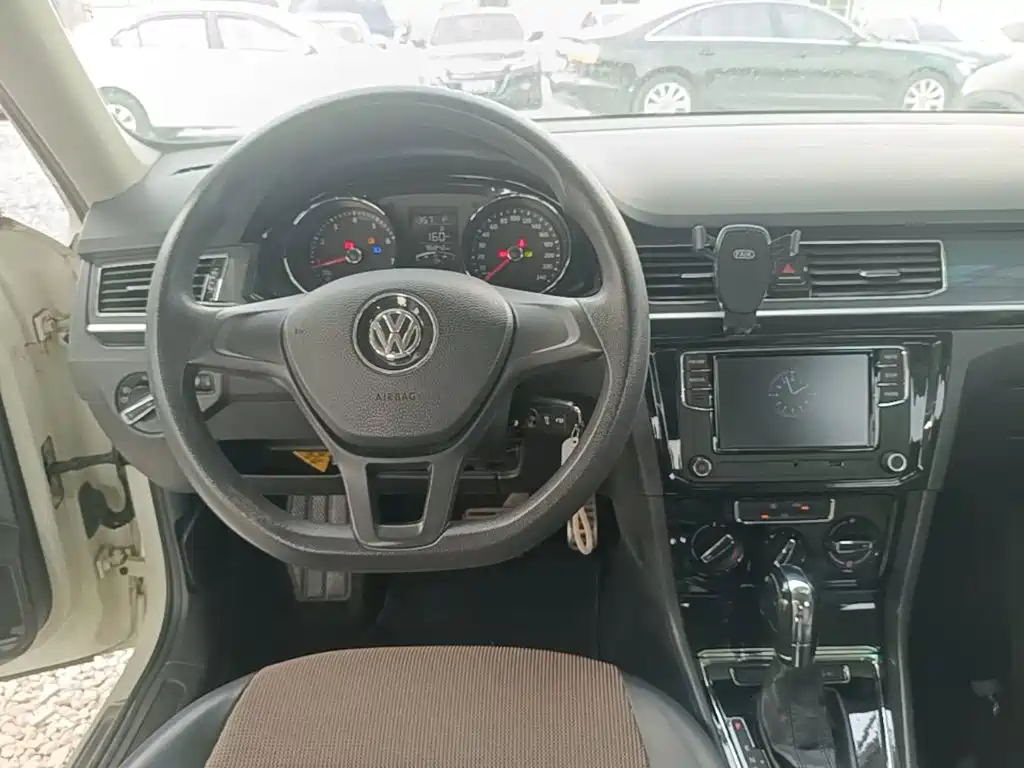 Volkswagen C-Trek — миниатюра 10