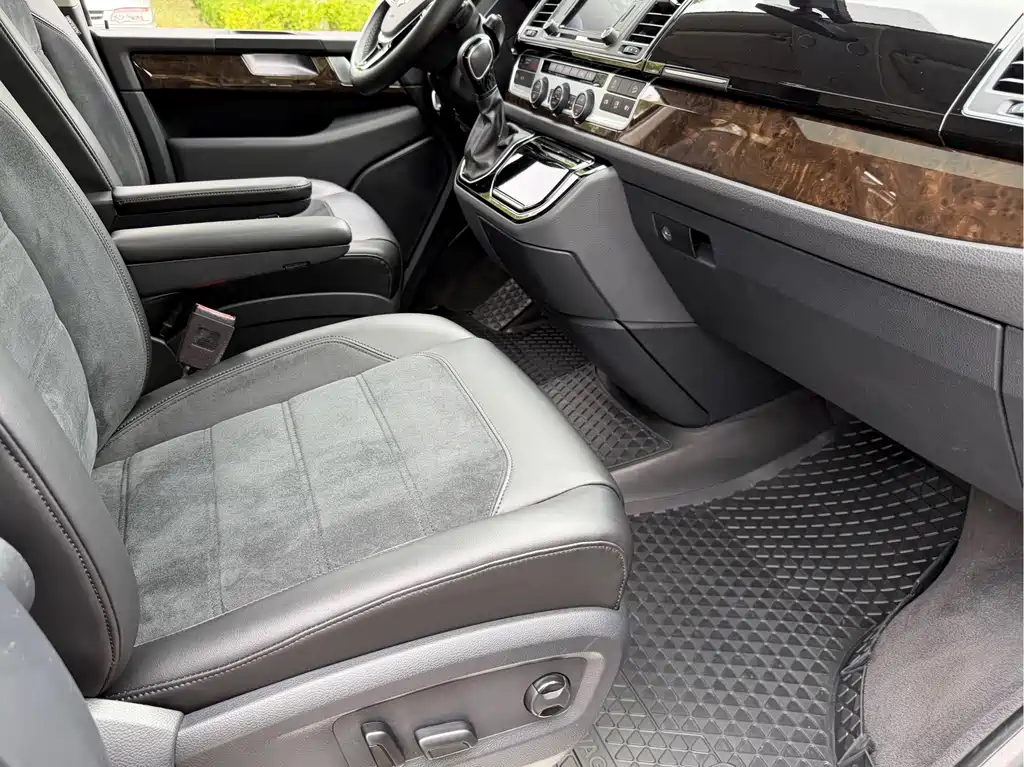 Volkswagen Multivan — миниатюра 13